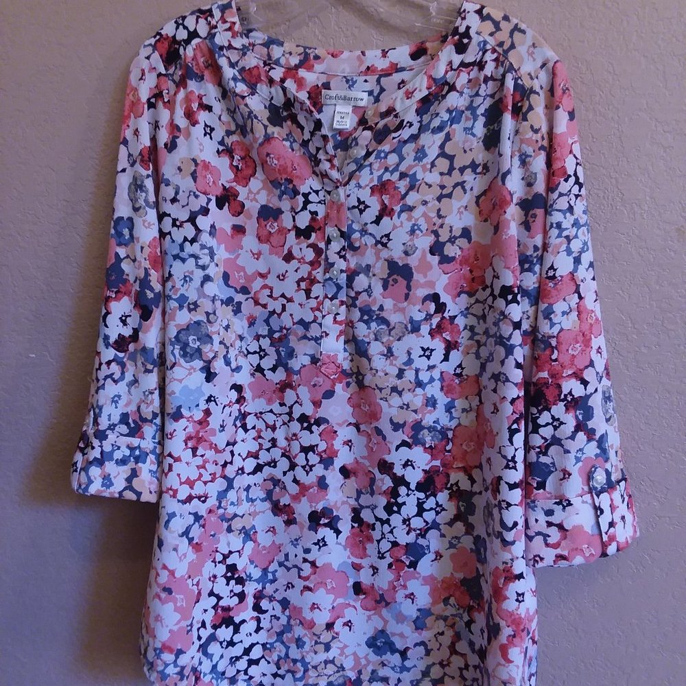 Womens tunic style top